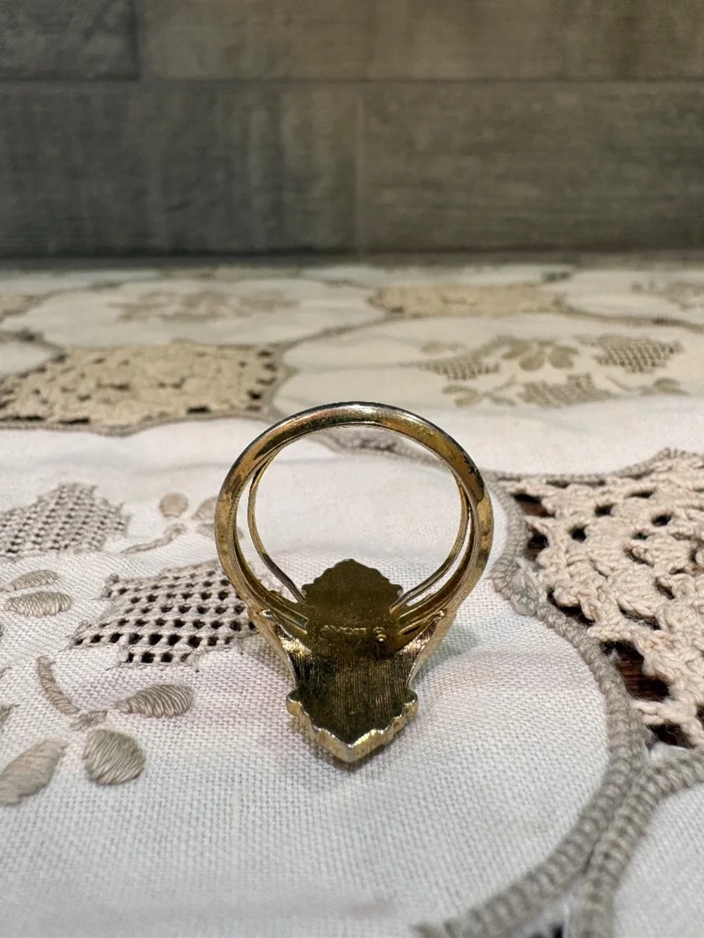 Avon Kensington Ring Vintage- Missing Center Stone